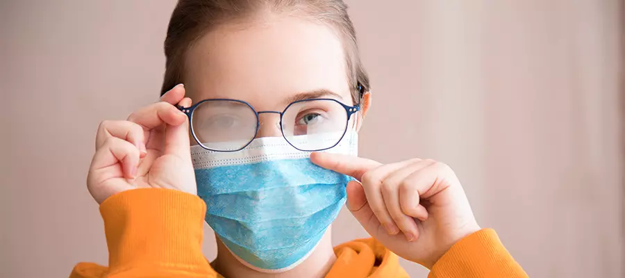 Очки или контактные линзы — что лучше выбрать?