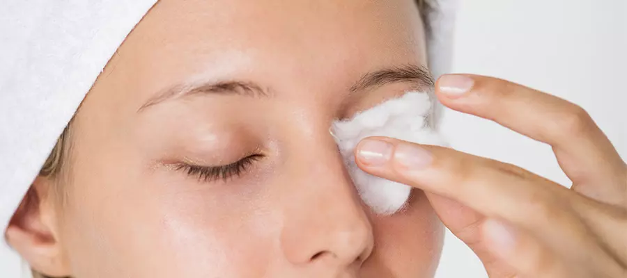 Почему возникает демодекоз