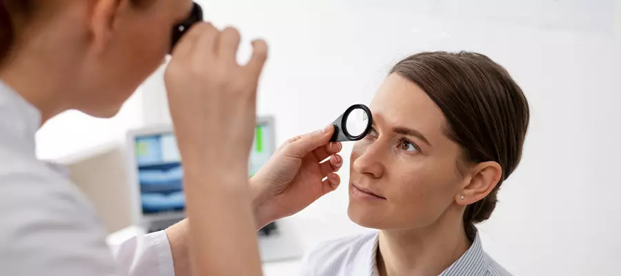 мушки, звездочки и пятна в глазах