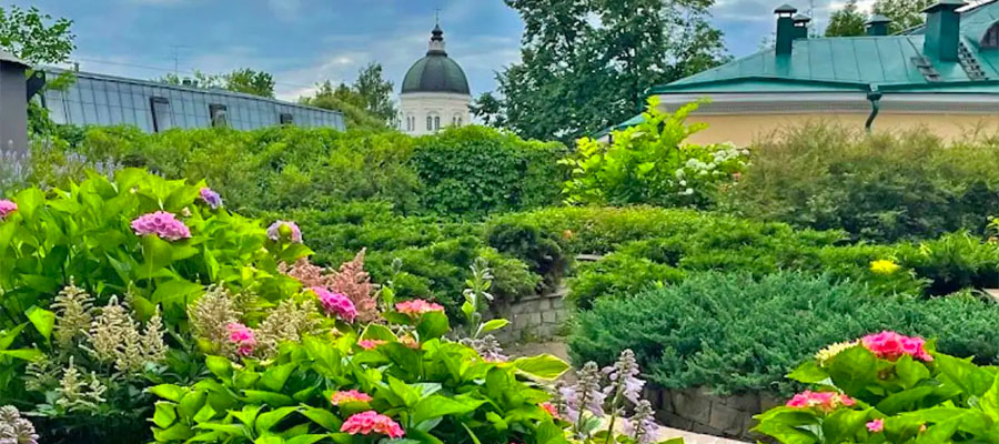 Как спрятаться от солнца: парки & солнцезащитные очки