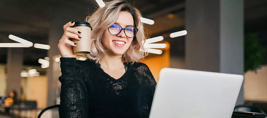 Влияние синего света на здоровье глаз Влияние синего света на здоровье глаз