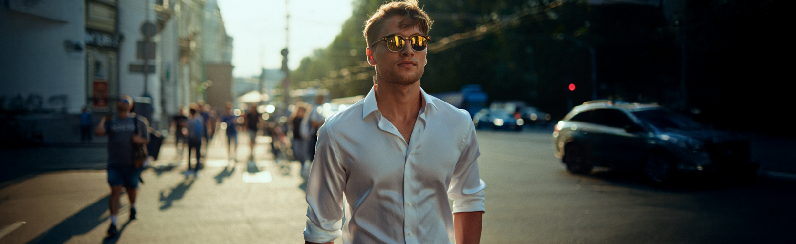 девушка в стильной оправе