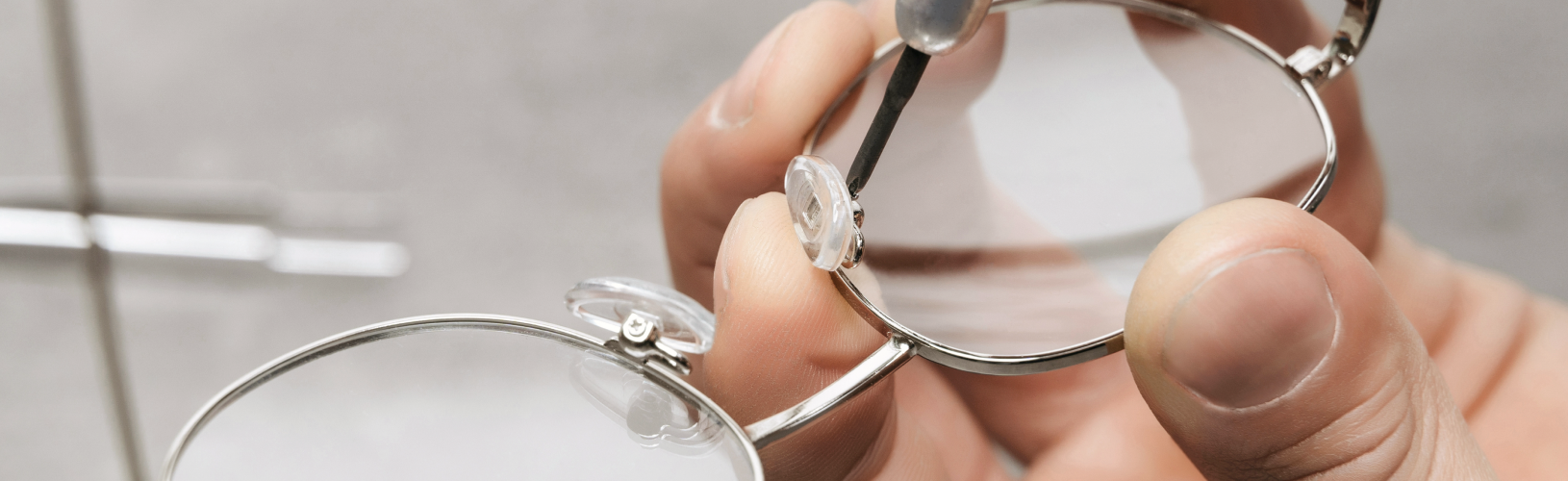 Как изготавливают очки: полный путь от проверки зрения до готового изделия