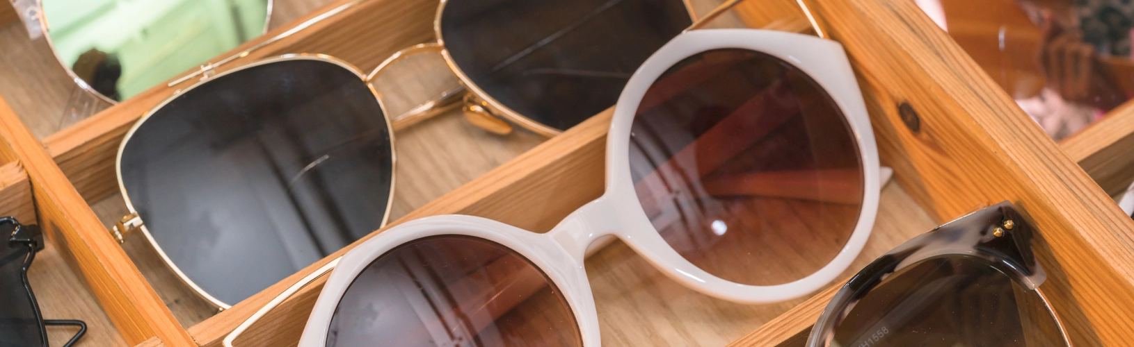 солнцезащитные очки