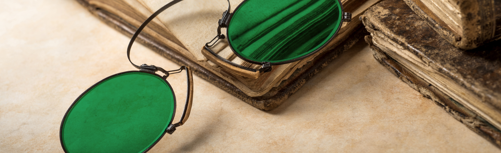 Очки с цветными стеклами