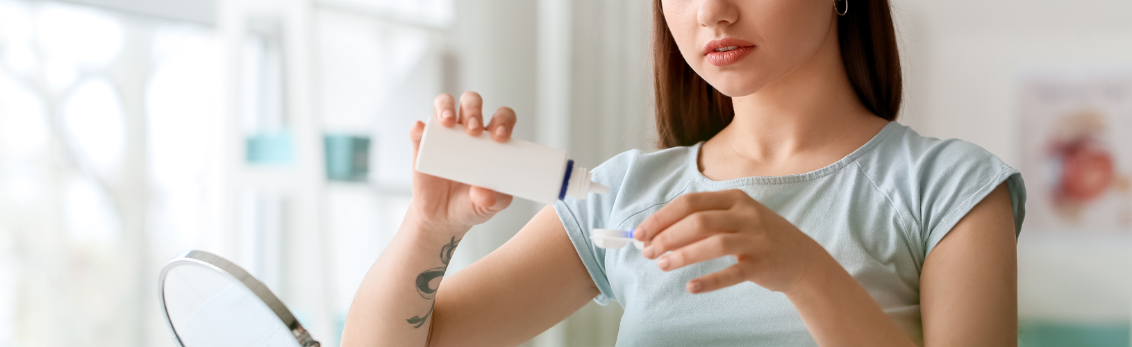 Контейнеры для линз: как выбрать и когда менять