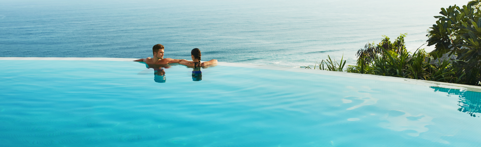 линзы для бассейна