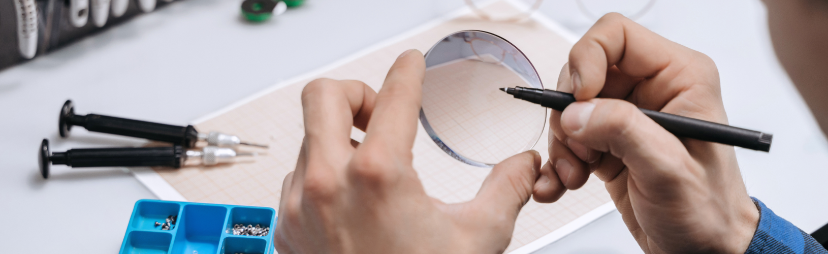 Очки с поляризацией-ПОЛЯРИЗАЦИОННЫЕ ЛИНЗЫ В САЛОНАХ ОПТИКИ «ОЧКАРИК»