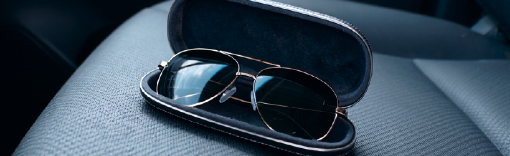 Почему очки нельзя оставлять внутри салона: температурный режим в автомобиле