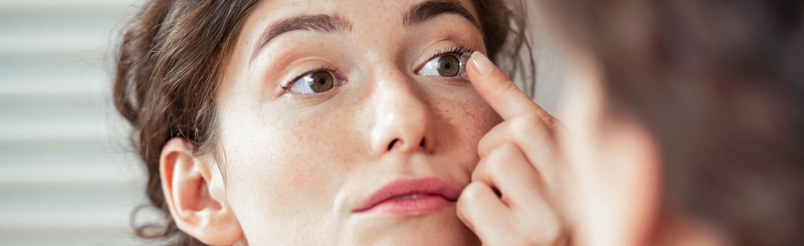 Линза надета неправильно