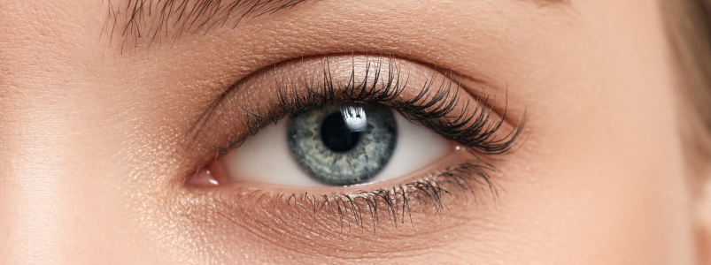 Слезятся глаза: причины, лечение и когда пора к врачу-офтальмологу