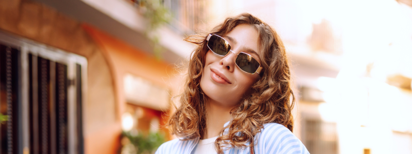 Слезятся глаза: причины, лечение и когда пора к врачу-офтальмологу