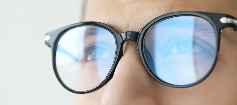 Из каких деталей состоят очки