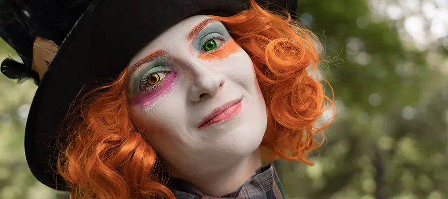 Цветные контактные линзы: яркие варианты для вечеринки или на каждый день