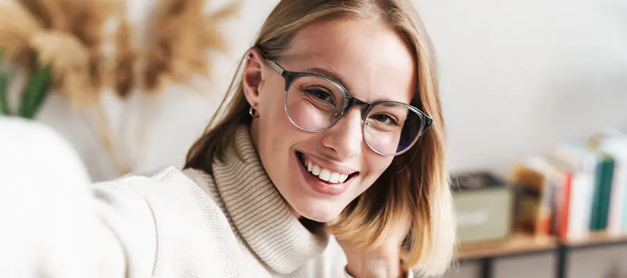 Из каких деталей состоят очки