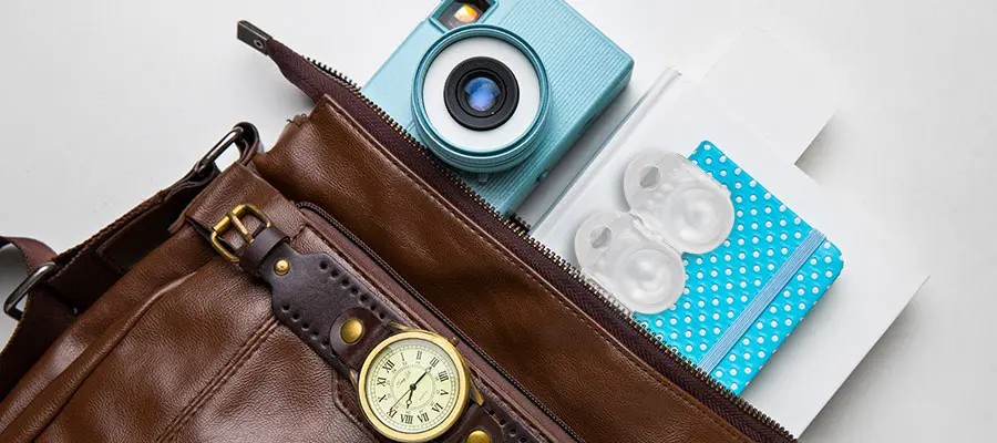 Очищение и хранение линз в поездках