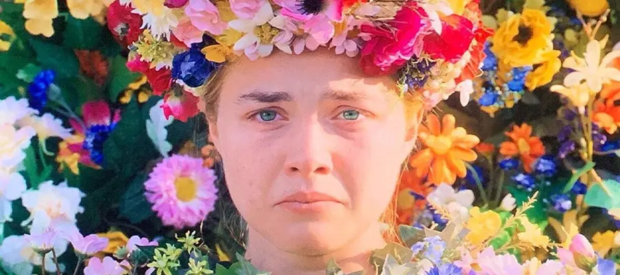 Эффектный образ в цветных линзах на Halloween