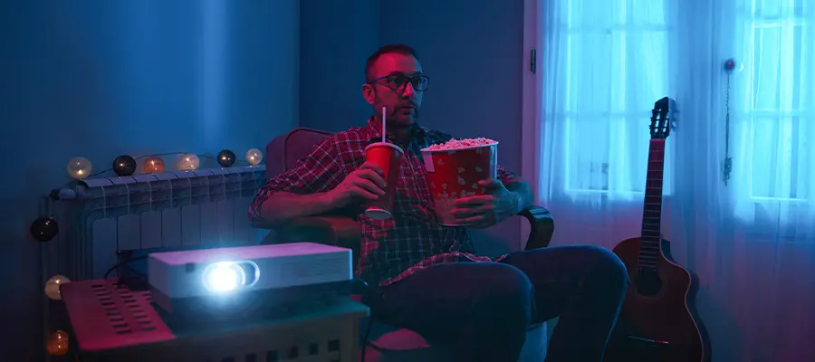 Диапроектор или телевизор: что менее опасно для глаз