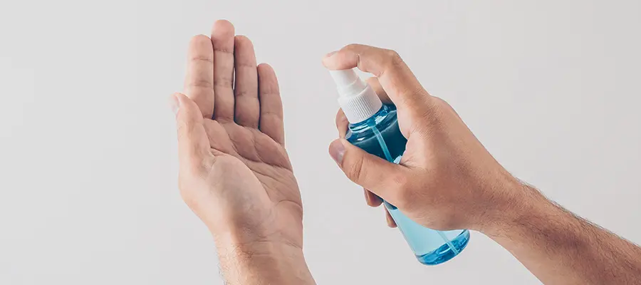 Очищение и хранение линз в поездках