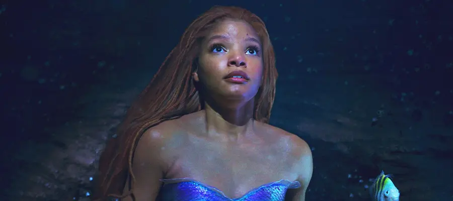 Эффектный образ в цветных линзах на Halloween