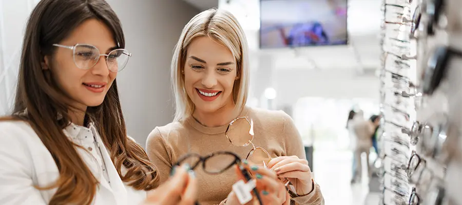 Очки без диоптрий как модный аксессуар