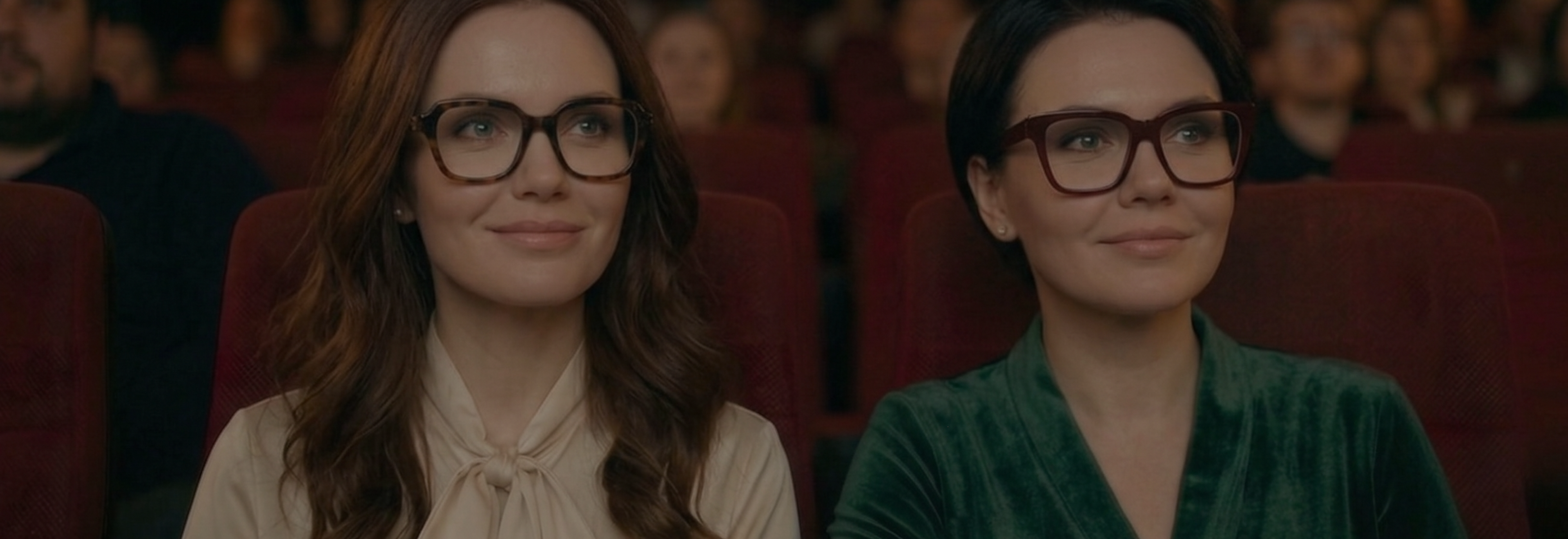 Всемирный день театра: подборка самых драматичных очков и оправ