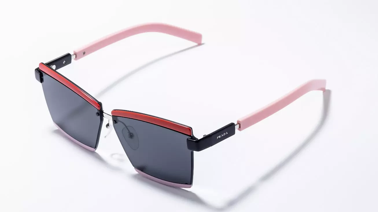 Солнцезащитные очки PRADA 0PR 61XS 03B5S0