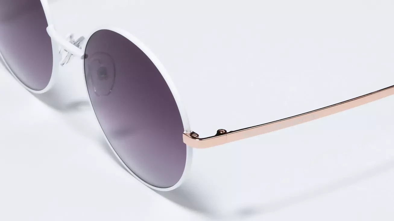 Солнцезащитные очки Benetton BE7009 800