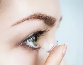 Можно ли после коррекции зрения носить линзы?