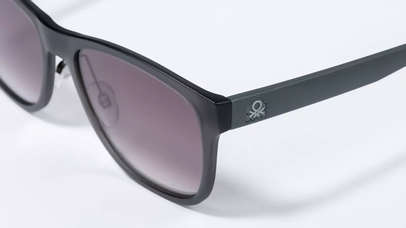 Солнцезащитные очки Benetton BE5013 921