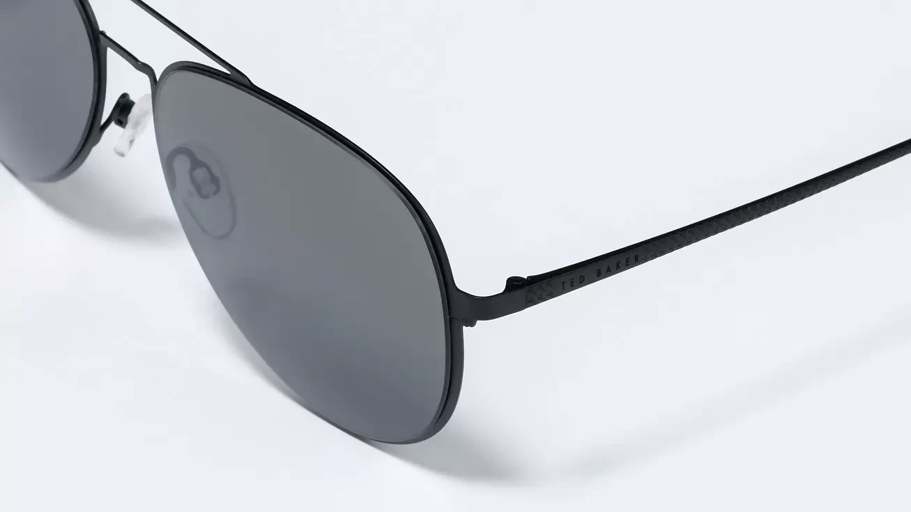 Солнцезащитные очки TED BAKER ANKER 1570 001