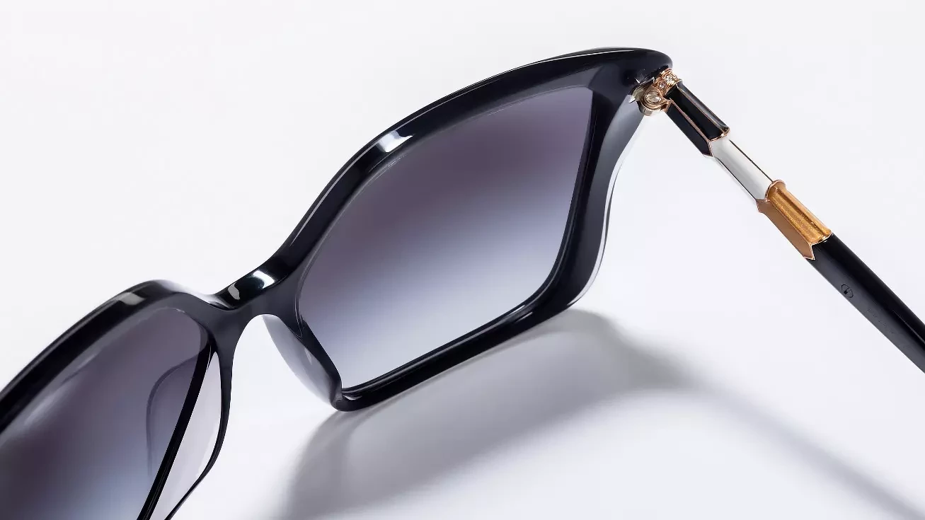 Солнцезащитные очки BVLGARI 0BV8229B 53818G