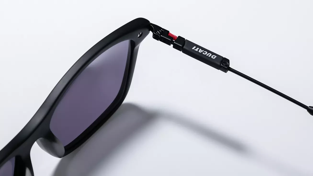 Солнцезащитные очки Ducati DA5003 002