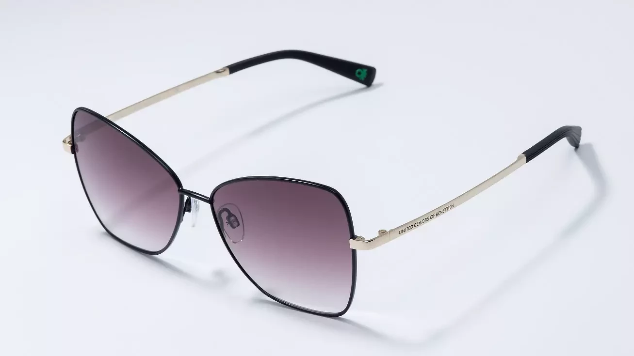 Солнцезащитные очки Benetton BE7015 002
