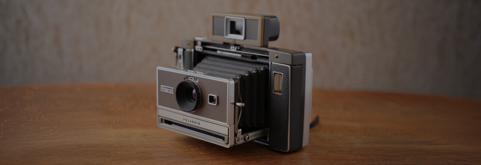 Polaroid – от солнцезащитных очков до мгновенного фотоаппарата