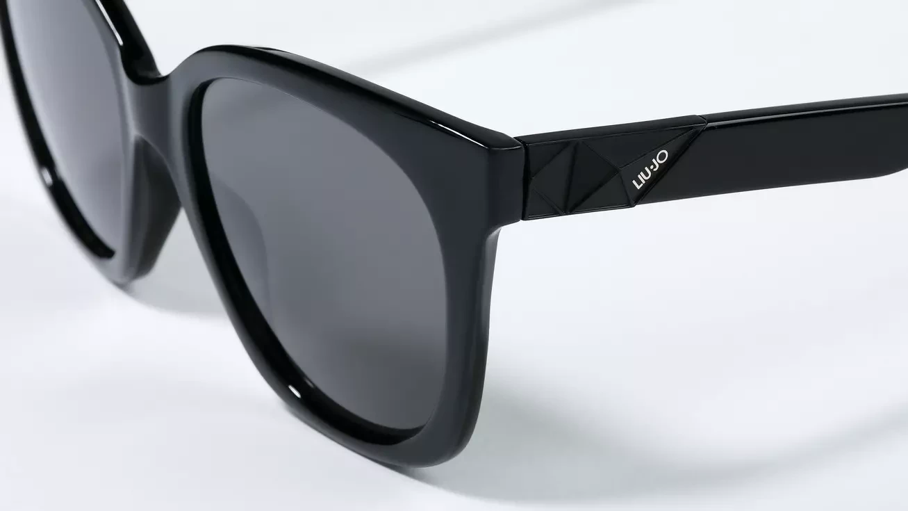 Солнцезащитные очки Liu Jo 692S 001