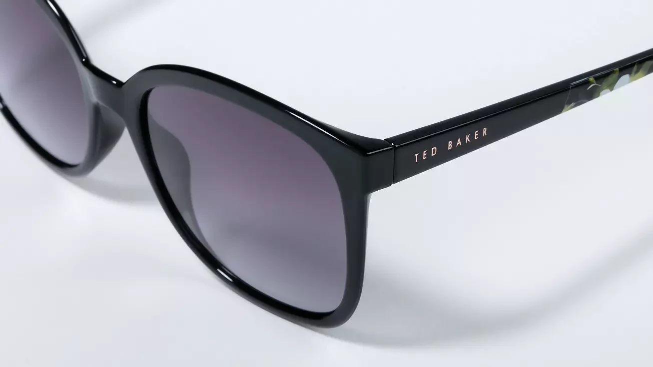 Солнцезащитные очки TED BAKER AMA 1580 001