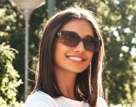 Как спрятаться от солнца: парки & солнцезащитные очки