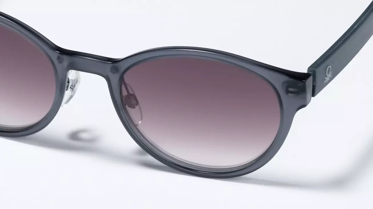 Солнцезащитные очки Benetton BE5009 921