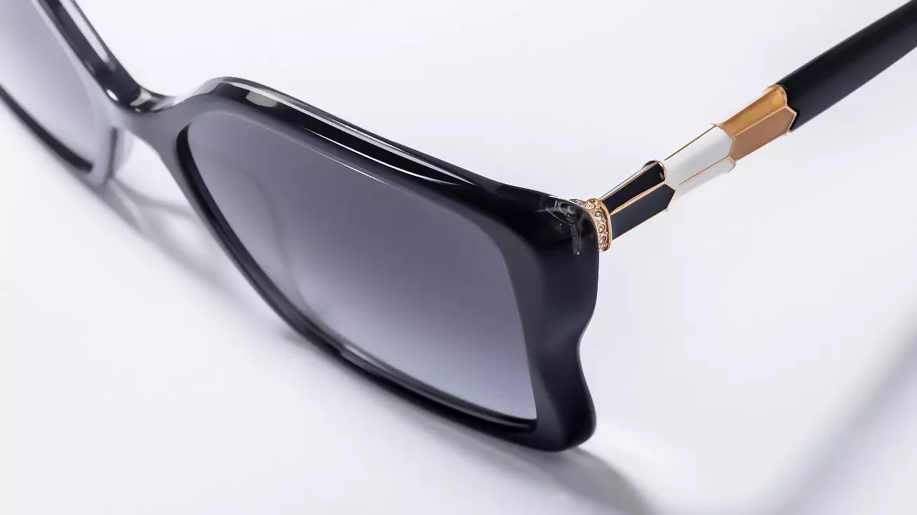 Солнцезащитные очки BVLGARI 0BV8229B 53818G