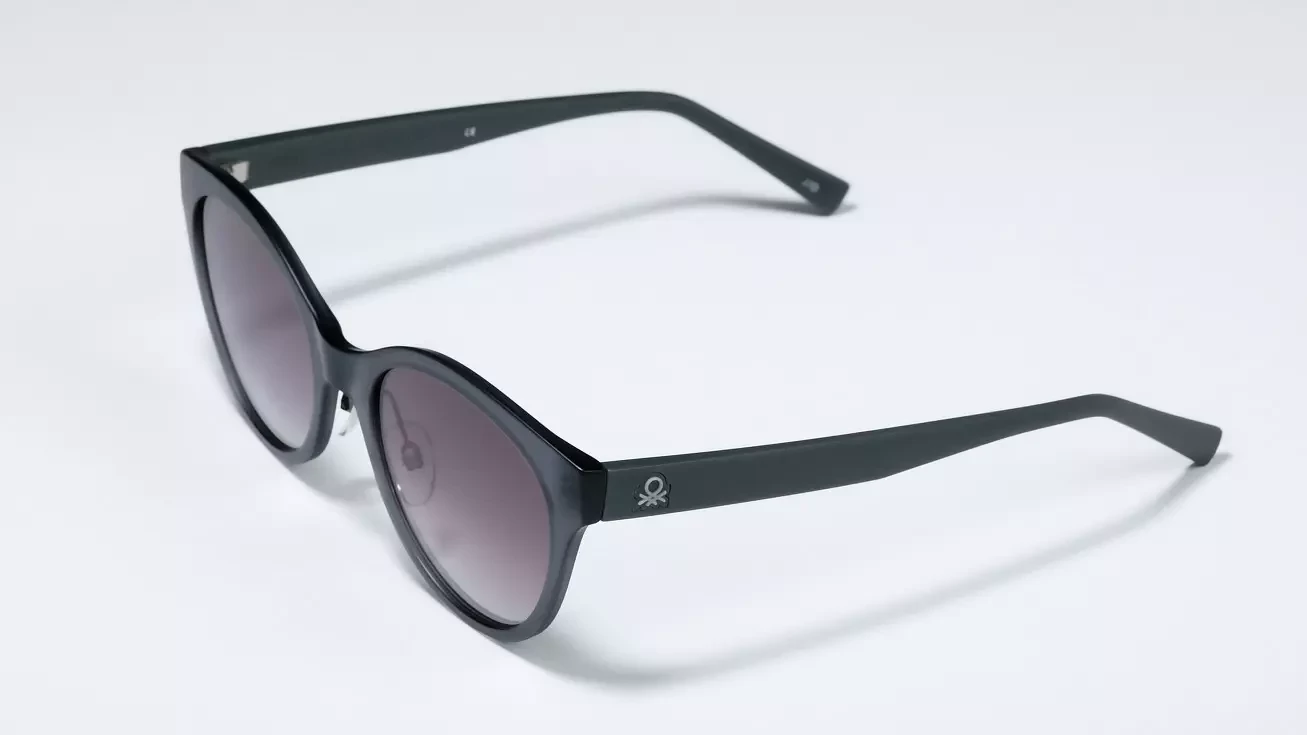 Солнцезащитные очки Benetton BE5008 921