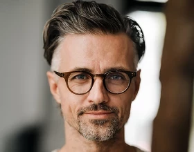 Мужские образы 2024: выбираем модные оправы