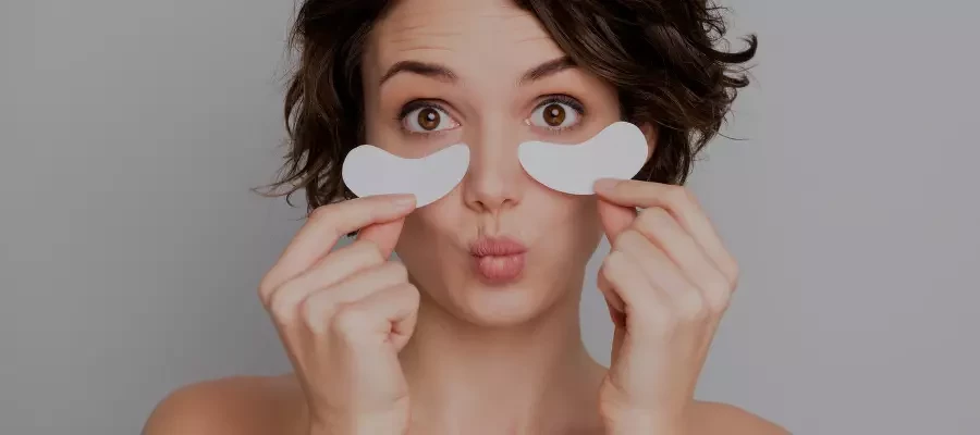 Почему отекают веки? 