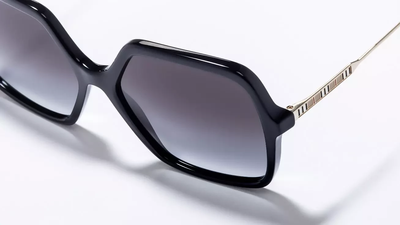 Солнцезащитные очки BURBERRY 0BE4324 30018G