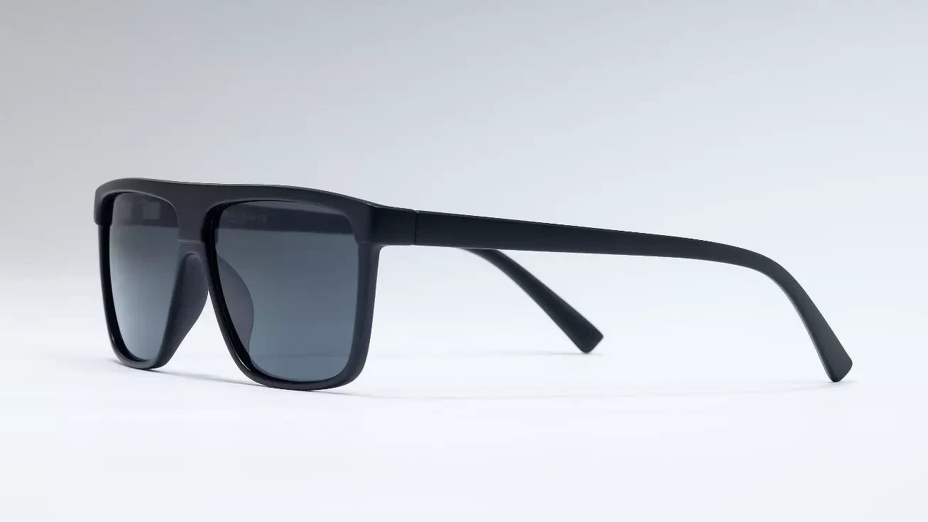 Солнцезащитные очки Bliss 20007 C1