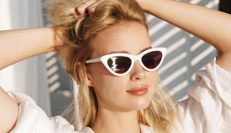 Кому подходят очки «кошачий глаз»?