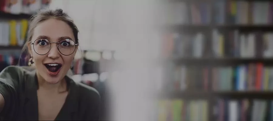 День селфи в библиотеке: какую выбрать локацию и что добавить на снимок